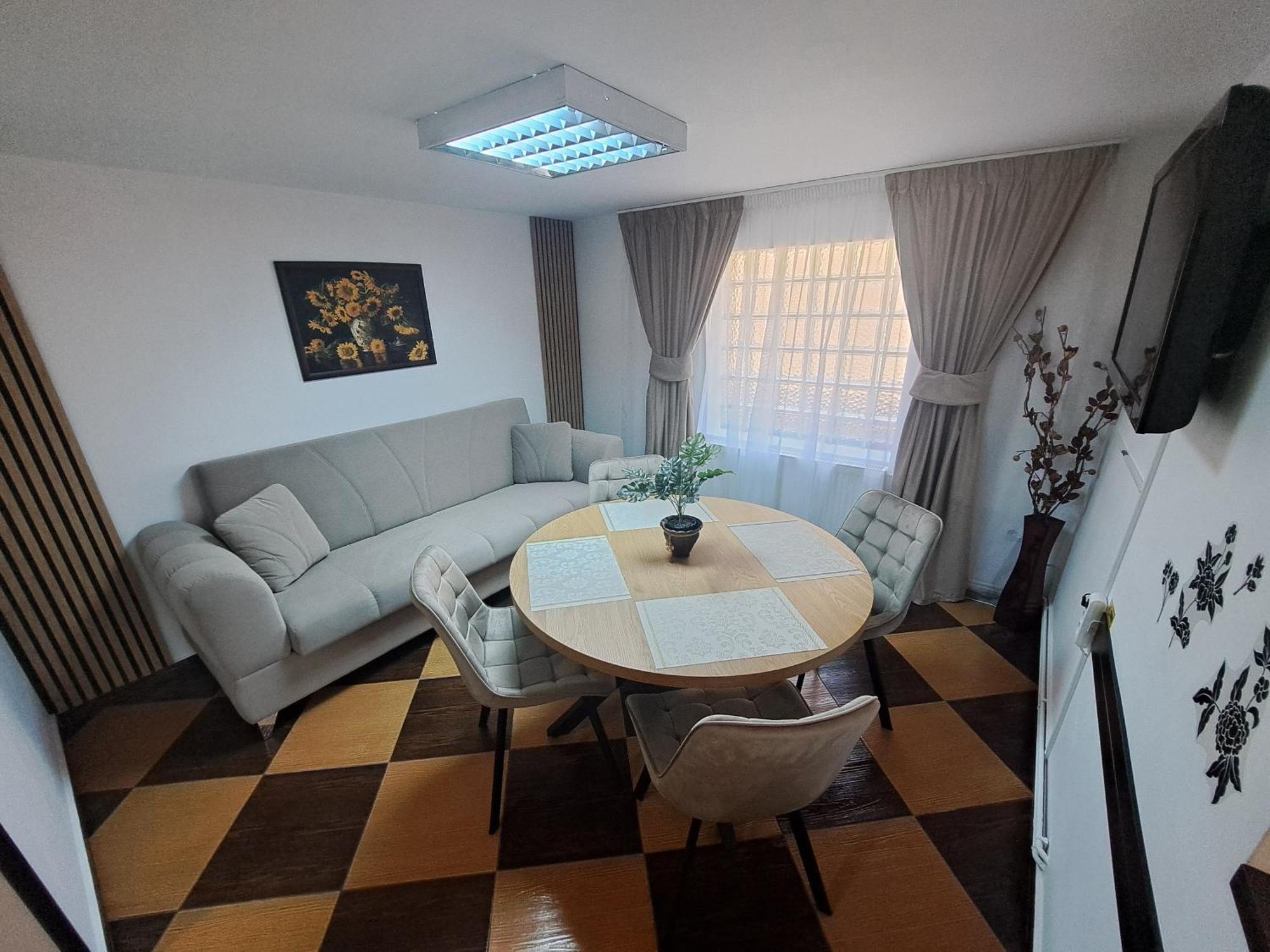 Shelby Accommodation -Adult Only- Sinaia Exterior foto